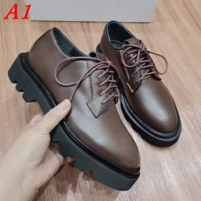 GIVENCHY ジバンシィ スニーカー 人気確定 AZ