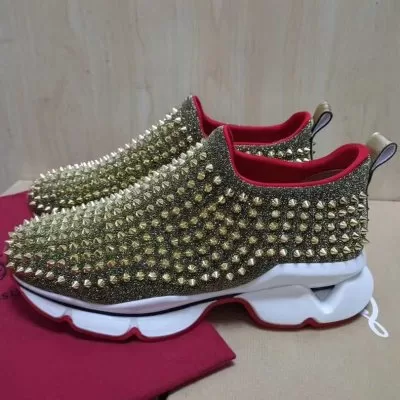 CHRISTIAN LOUBOUTIN クリスチャンルブタン スニーカー 抜群の雰囲気が作れる! ACAB