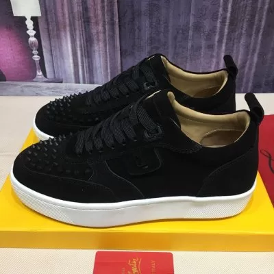 CHRISTIAN LOUBOUTIN クリスチャンルブタン スニーカー 最新商品即完売必至 ACAB