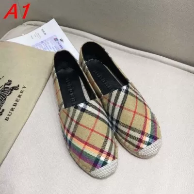 BURBERRY バーバリー スニーカー 人気話題 AO