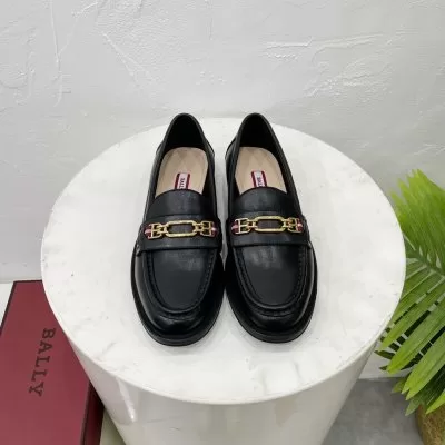 BALLY バリー スニーカー 人気話題 ACAD