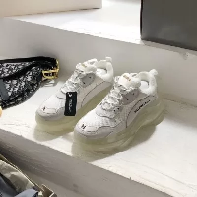 BALENCIAGA バレンシアガ スニーカー セール価格 ACAH