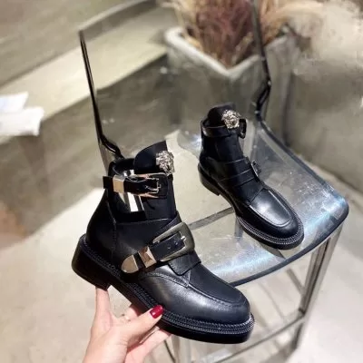 VERSACE ヴェルサーチ ブーツ 人気話題 ABAH