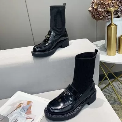 PRADA プラダ ブーツ 魅力的 AZ
