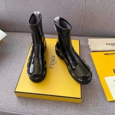 FENDI フェンデイ ブーツ 期間限定価格 ABAG