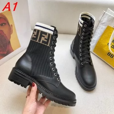 FENDI フェンデイ ブーツ セール価格 AY