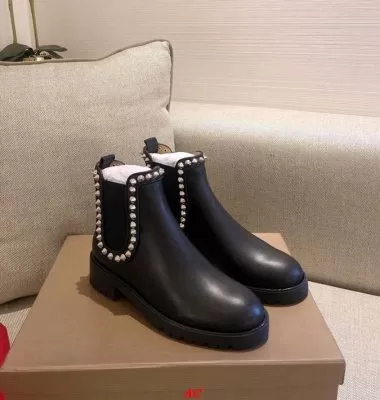 CHRISTIAN LOUBOUTIN クリスチャンルブタン ブーツ 人気話題 ACAE