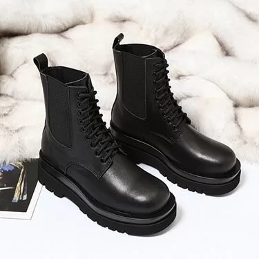 BOTTEGA VENETAボッテガヴェネタ ブーツ 今年も人気 AZ