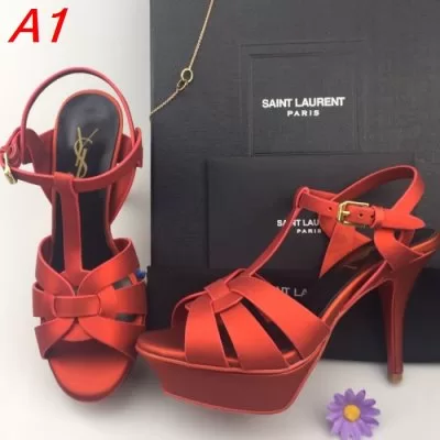 YSL イヴ サンローラン サンダル/ミュール 最新☆大人気☆話題沸騰 AW