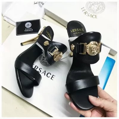 VERSACE ヴェルサーチ サンダル/ミュール 激レア 入手困難 AS