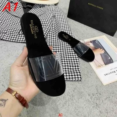 VALENTINO ヴァレンティノ サンダル/ミュール セール価格 AO