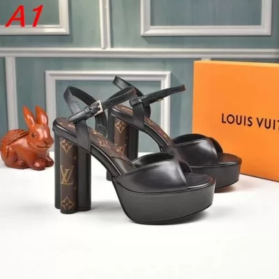 LOUIS VUITTON ルイヴィトン サンダル/ミュール 足下注目してくれる AT