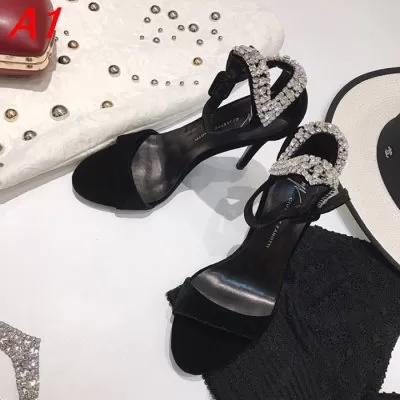 GIUSEPPE ZANOTTI ジュゼッペザノッティデザイン サンダル/ミュール 完売必須 ACAD
