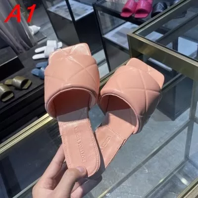 BOTTEGA VENETA ボッテガヴェネタ サンダル/ミュール 販売店舗限定モデル AQ