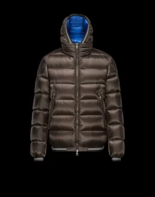 ポップ 2020秋冬 モンクレールMONCLER ダウンジャケット 防風性に優れ