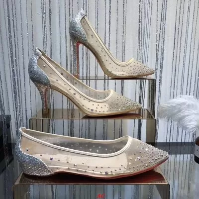 CHRISTIAN LOUBOUTIN クリスチャンルブタン パンプス 今年も人気 AQ