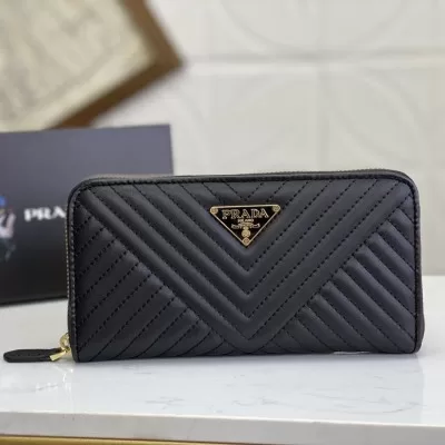 PRADA プラダ 財布 レディース 販売店舗限定モデル AM