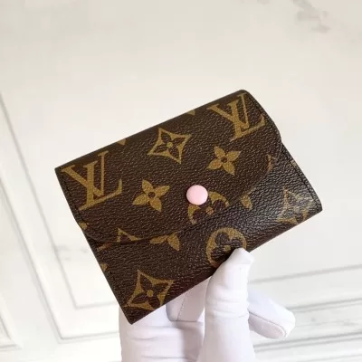 LOUIS VUITTON ルイヴィトン 財布 レディース 一味違うケーブル編みが魅力満点 AG