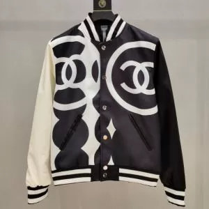 CHANEL 20202020秋冬のファッション シャネル ブルゾン 秋冬の季節にブームが再燃中