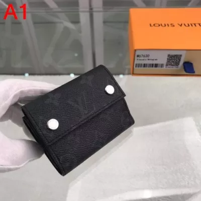 LOUIS VUITTON ルイヴィトン 財布 メンズ 販売店舗限定モデル M67630 AW