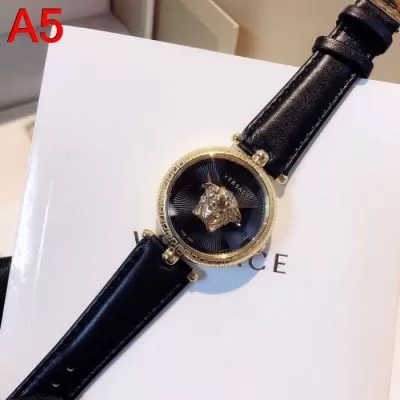 ヴェルサーチェ VERSACE 時計 ウォッチ 希少 37mm