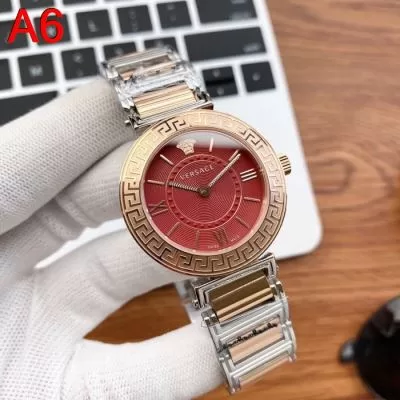 ヴェルサーチェ VERSACE 時計 ウォッチ 完売間近 35mm