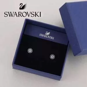 スワロフスキー SWAROVSKI ピアス 2020年春夏のトレンドアイテム 今季流行りの人気新作