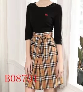 のトレンドアイテム ぐっと鮮度がアップ サラサラの着心地 バーバリー BURBERRY ワンピース