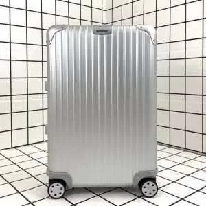 Rimowa スーツケース 2020年春夏シーズンの人気 着回し力も抜群です リモワ 人気夏ファションおすすめ