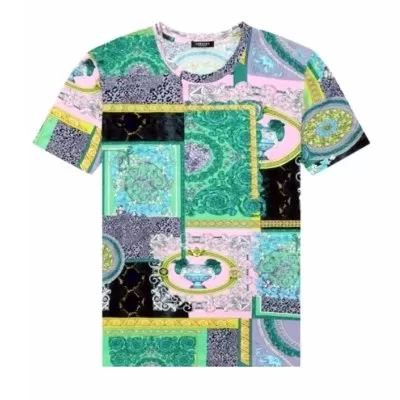 VERSACE ヴェルサーチ 半袖Tシャツ 大人のおしゃれに