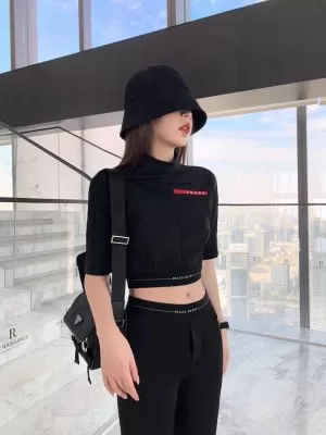 PRADA プラダ 半袖上下セット メンズ 高級