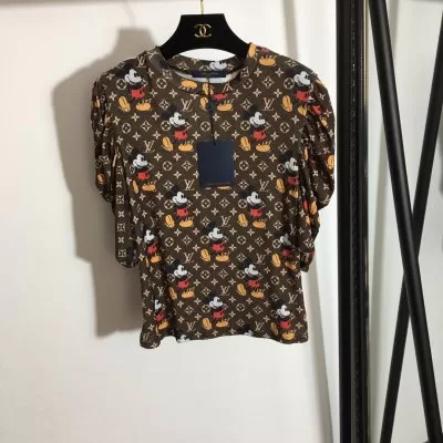 LOUIS VUITTON ルイヴィトン 半袖Tシャツ 値下げ！