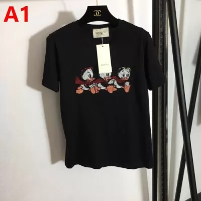 GUCCI グッチ 半袖Tシャツ 着心地が良い