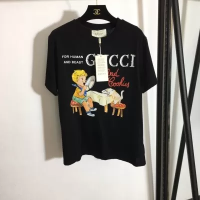 GUCCI グッチ 半袖Tシャツ 顔を引き立つ