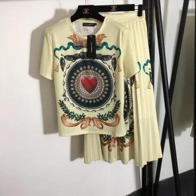 DOLCE＆GABBANA ドルチェ＆ガッバーナ 半袖上下セット 流行