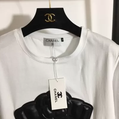 CHANEL シャネル 半袖Tシャツ 激安で可愛い
