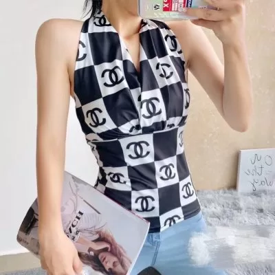 CHANEL シャネル タンクトップ 高級感溢れるデザイン