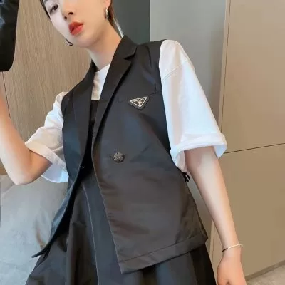 PRADA プラダ ベスト 大特価