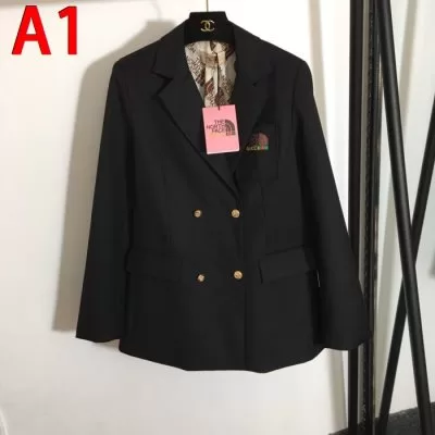GUCCI グッチ テーラードジャケット 顔を引き立つ