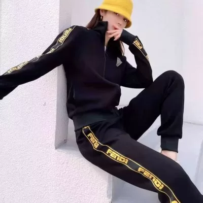 FENDI フェンデイ スポーツウェア/上下セット 大人のおしゃれに