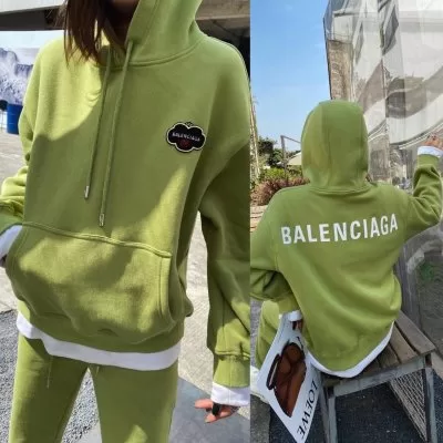 BALENCIAGAバレンシアガ ジャケット、上着/パーカー上下セット 新作登場