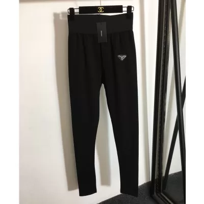 PRADA プラダ パンツ 最旬アイテム