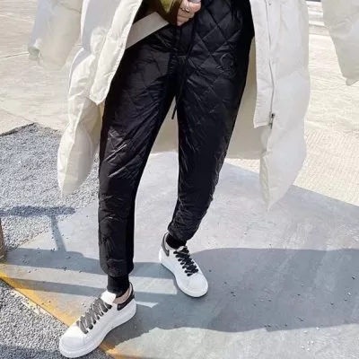 MONCLER モンクレール パンツ 抜群の雰囲気が作れる!