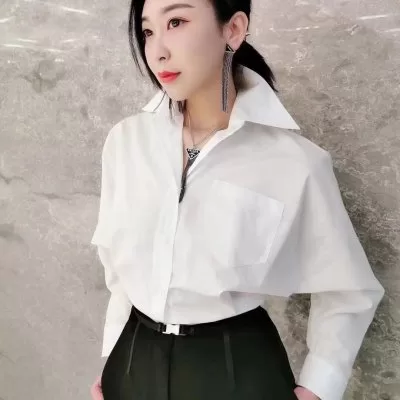 PRADA プラダ シャツ 高級感演出