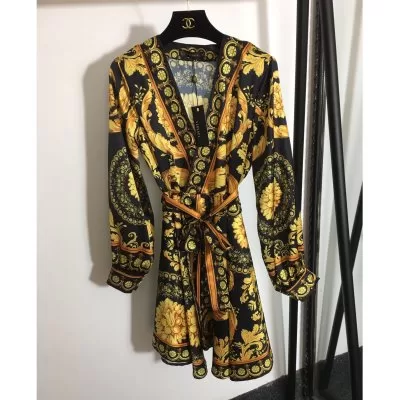 VERSACE ヴェルサーチェ ワンピース SALE開催