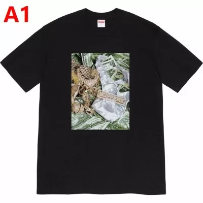 SUPREME シュプリーム 半袖Tシャツ