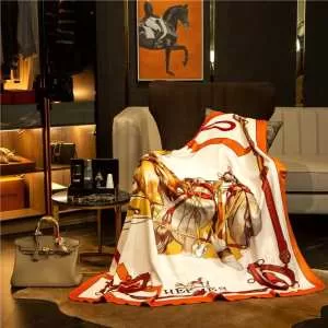エルメス HERMES ぜひ今年のトレンドをチェック ブランケット 吸汗性に優れた天然素材 なめらかな手触り