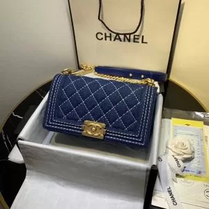 どのアイテムも手頃な価格で シャネル CHANEL トレンド最先端のアイテム レディースバッグ