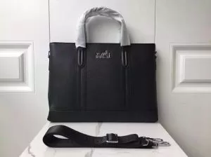 ハンドバッグ おしゃれなファッションコーデ エルメス 2020トレンド秋冬おすすめ安い HERMES 秋冬にお世話になる定番