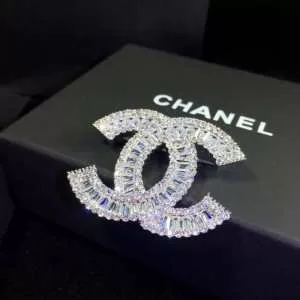 シャネル CHANEL ブローチ 2020春夏のトレンド新商品 最新のトレンドブランド人気的